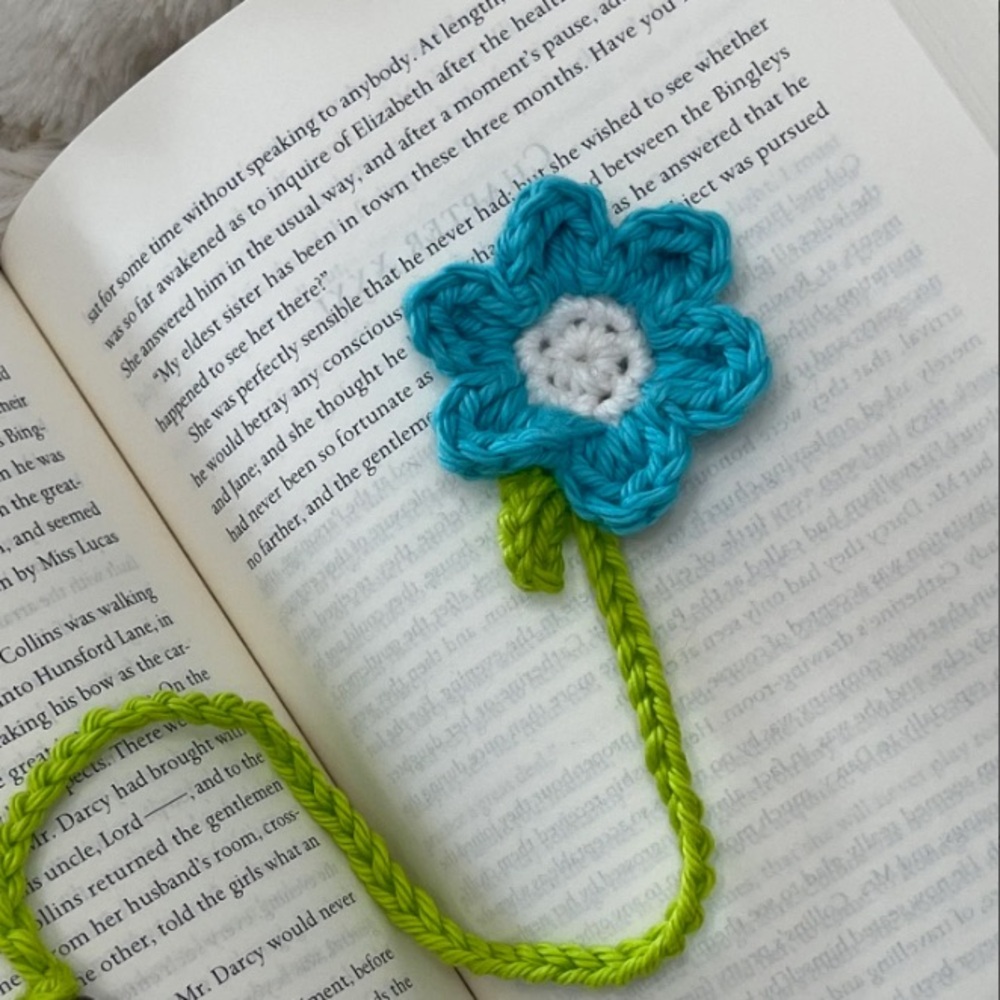 Handmade Crochet Bookmark- set of 4 - Picture 3 of 5